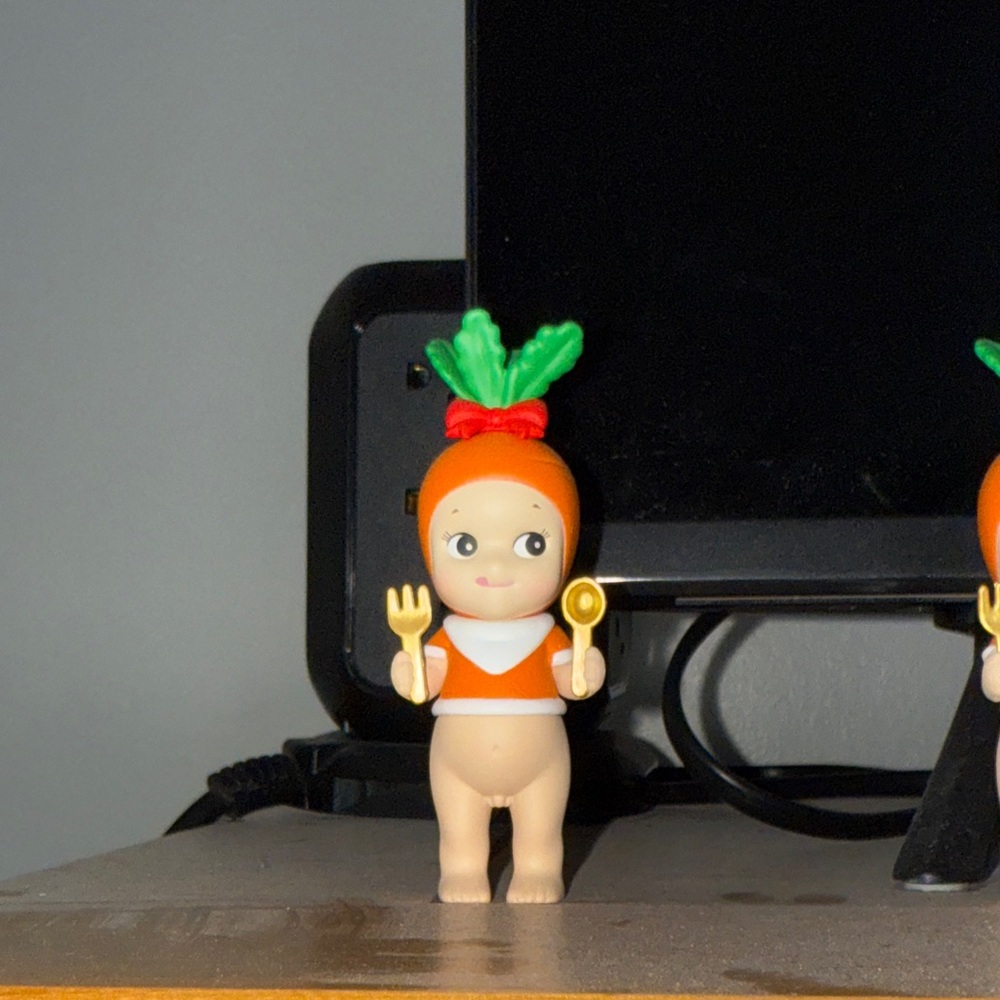 2024 Christmas Series Carrot Sonny Angel (authenticity shown below)